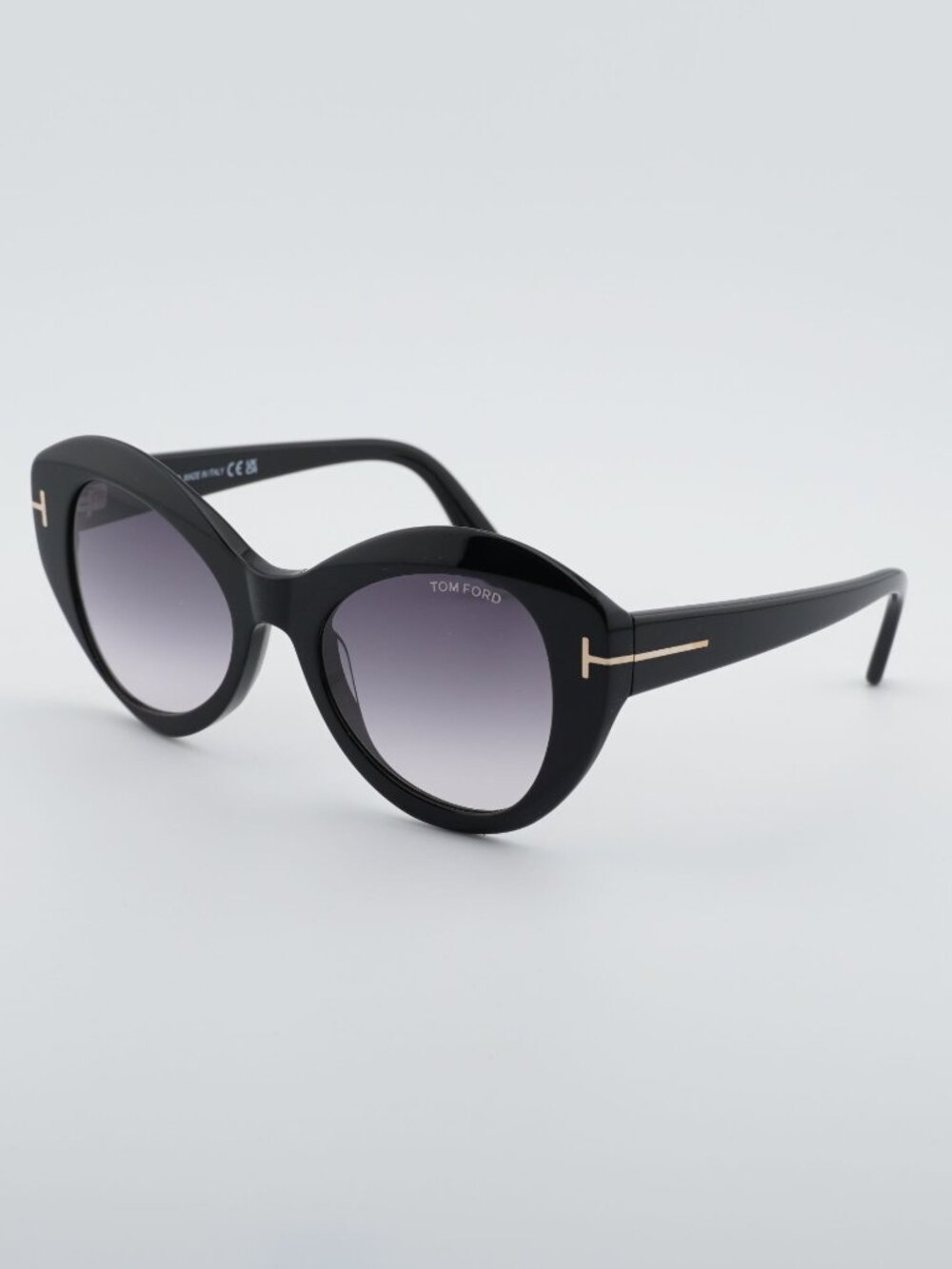 Tom Ford Guinevere FT1084 01B Sunglasses Black Cat Eye Frame